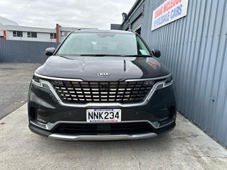2021 Kia Carnival - Thumbnail