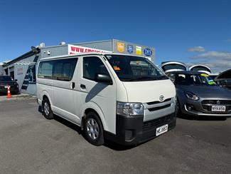 2019 Toyota HIACE - Thumbnail