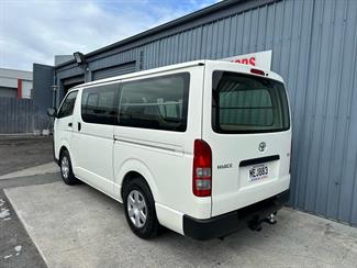 2019 Toyota HIACE - Thumbnail