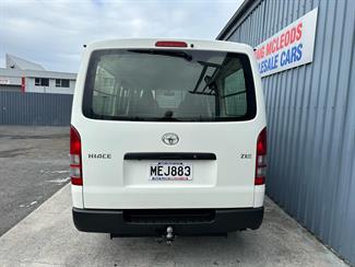 2019 Toyota HIACE - Thumbnail