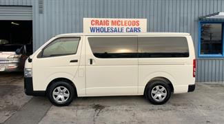 2018 Toyota HIACE - Thumbnail