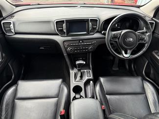 2017 Kia Sportage - Thumbnail