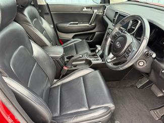 2017 Kia Sportage - Thumbnail