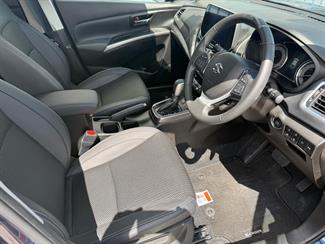 2025 Suzuki S-Cross - Thumbnail