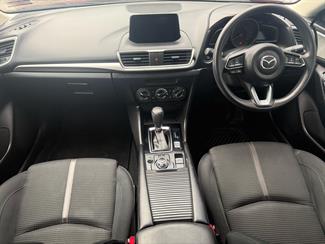 2017 Mazda Mazda3 - Thumbnail