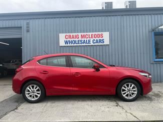2017 Mazda Mazda3 - Thumbnail