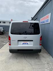 2019 Toyota HIACE - Thumbnail