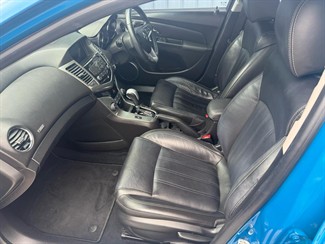2013 Holden Cruze - Thumbnail