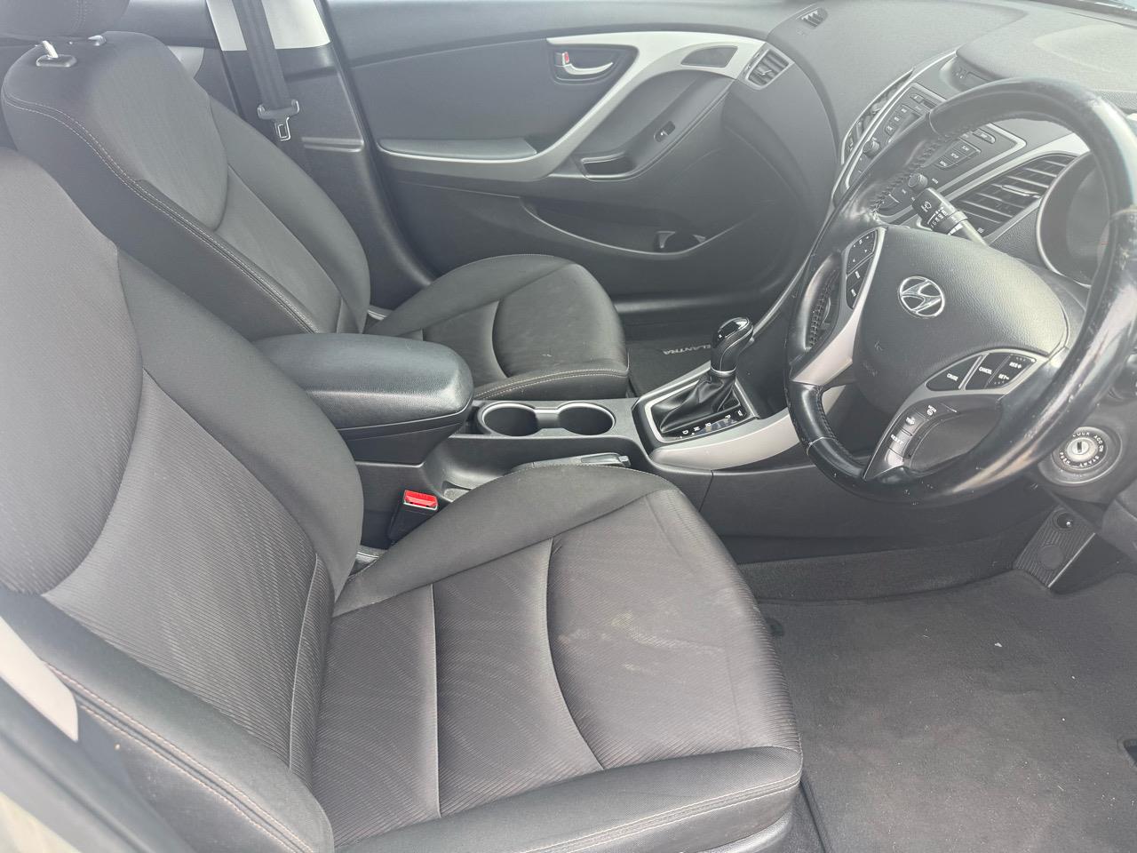 2014 HYUNDAI Elantra