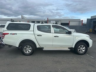 2019 Mitsubishi Triton - Thumbnail