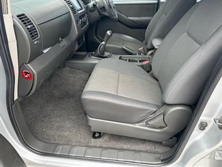 2014 Nissan NAVARA - Thumbnail