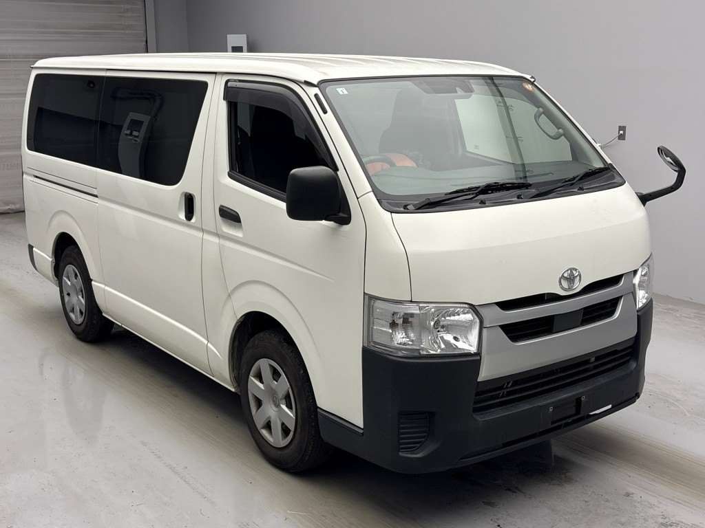 2021 Toyota HIACE