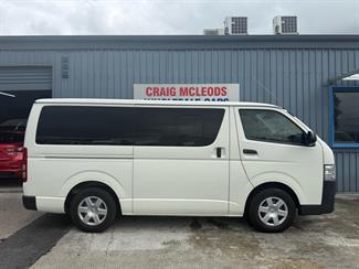 2018 Toyota HIACE - Thumbnail