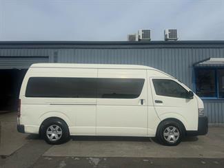 2014 Toyota HIACE - Thumbnail