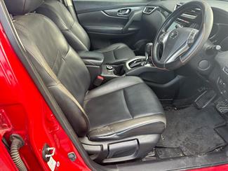 2016 Nissan X-Trail - Thumbnail