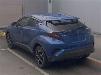 2017 Toyota C-HR - Thumbnail