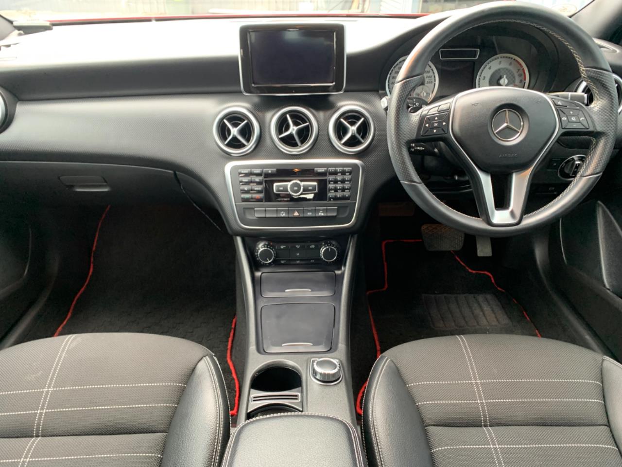 2013 Mercedes-Benz A 180