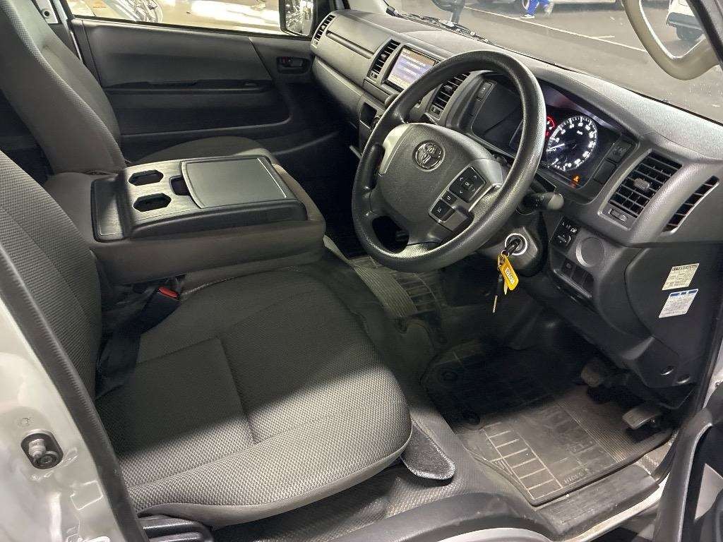 2021 Toyota HIACE