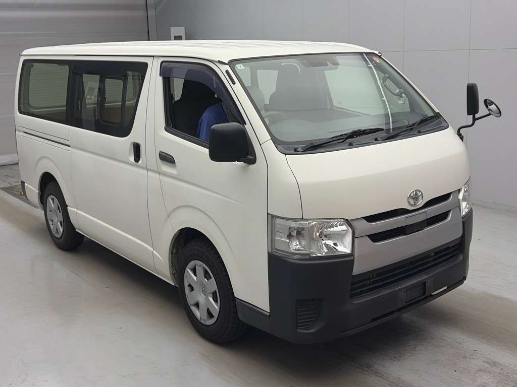 2018 Toyota HIACE