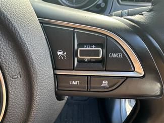 2021 Suzuki Swift - Thumbnail