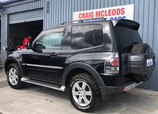 2006 Mitsubishi PAJERO - Thumbnail