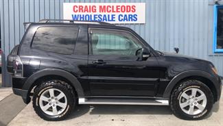 2006 Mitsubishi PAJERO - Thumbnail