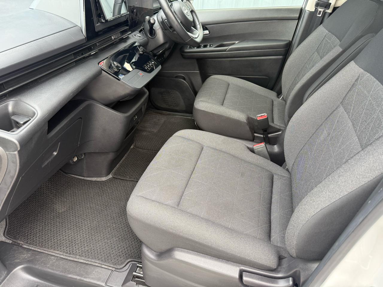 2023 Nissan SERENA