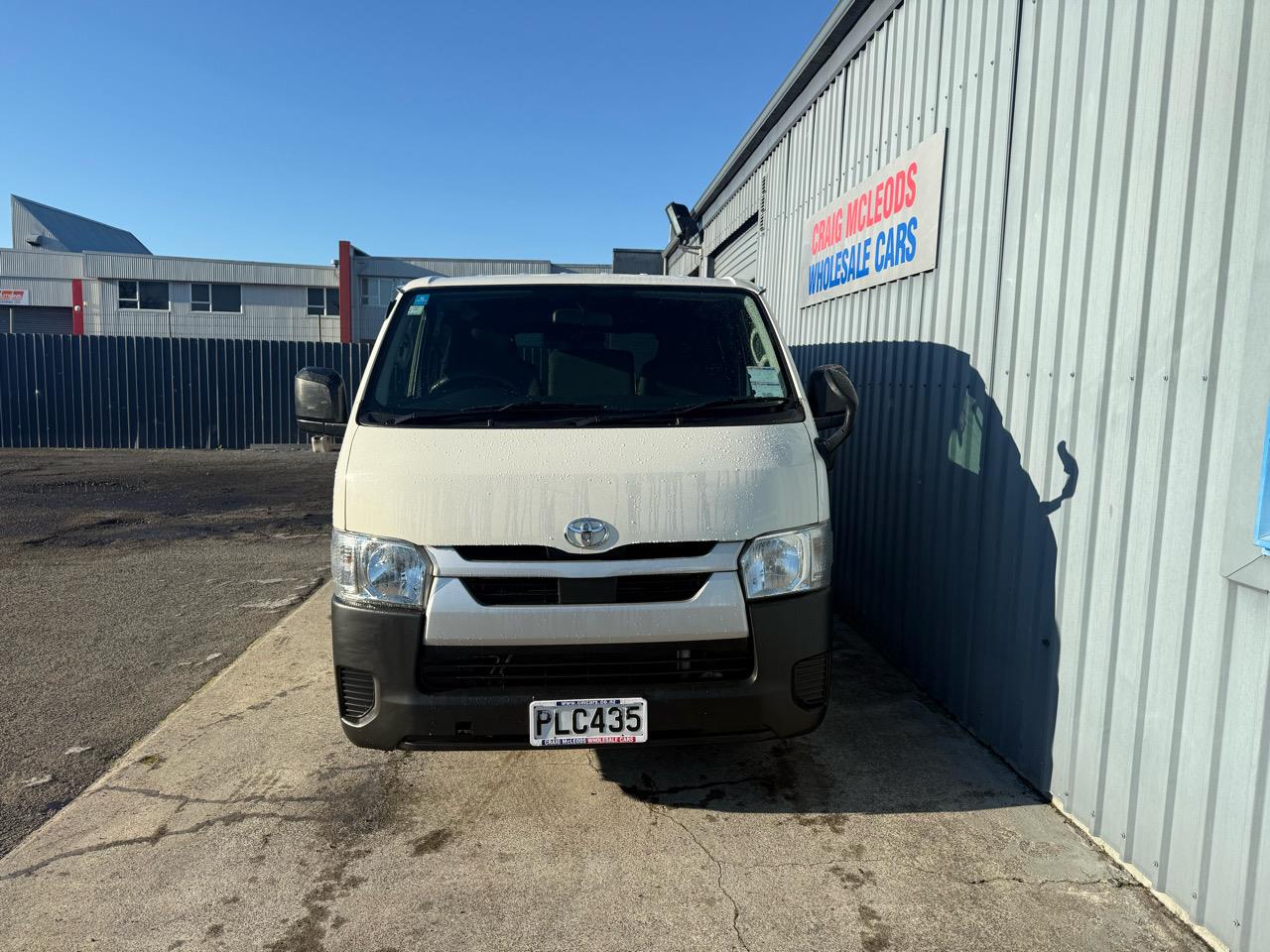 2022 Toyota HIACE