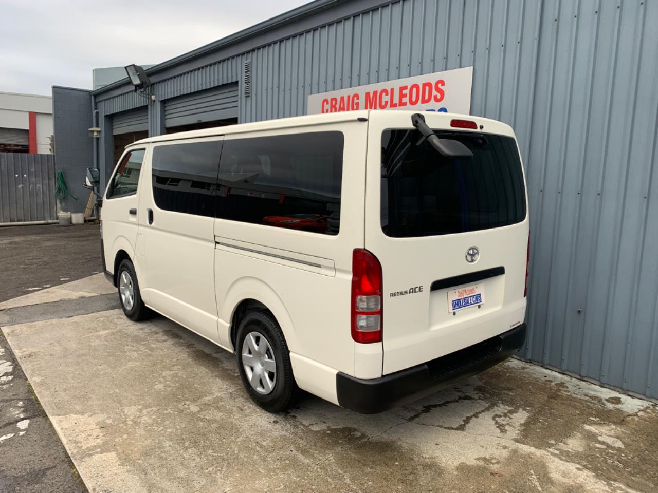 2018 Toyota HIACE