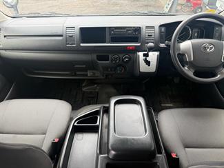 2020 Toyota HIACE - Thumbnail