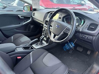 2015 Volvo V40 - Thumbnail
