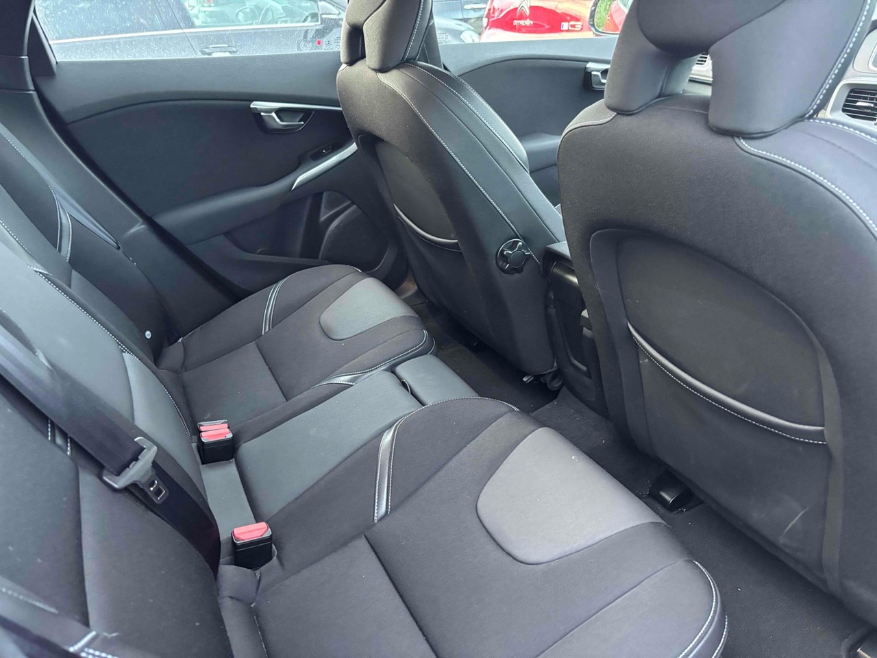 2015 Volvo V40
