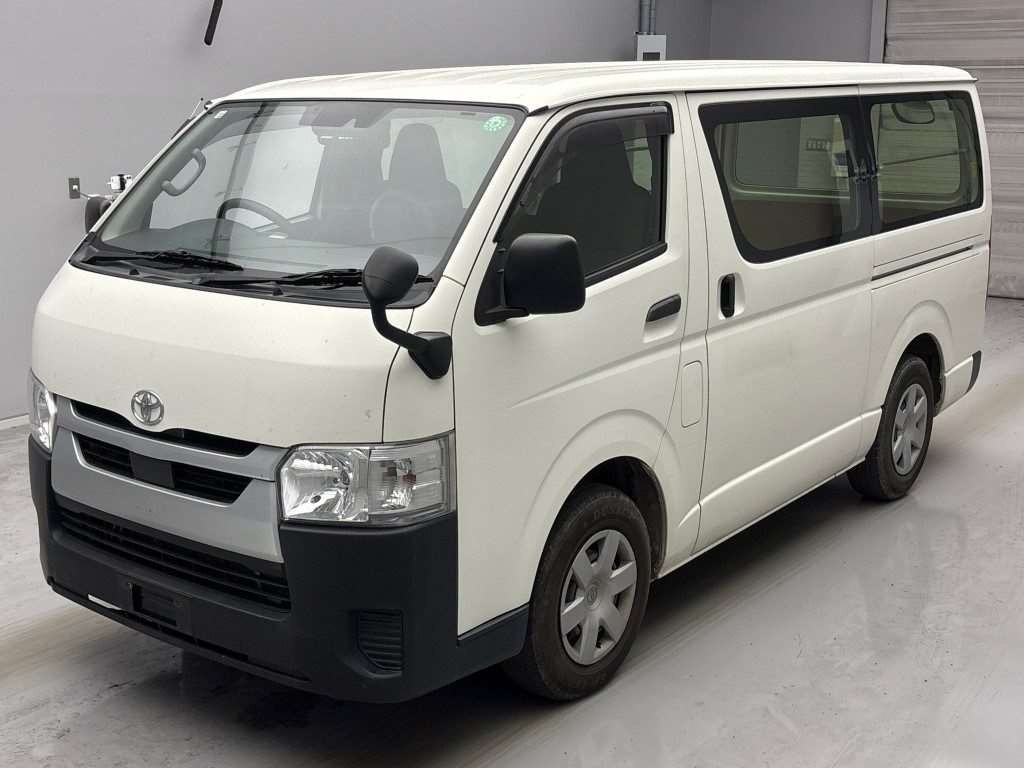 2021 Toyota HIACE