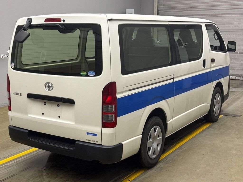 2020 Toyota HIACE