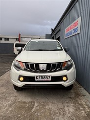 2017 Mitsubishi Triton - Thumbnail