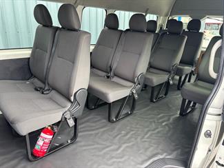 2020 Toyota HIACE - Thumbnail