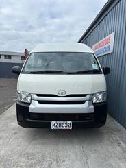 2020 Toyota HIACE - Thumbnail