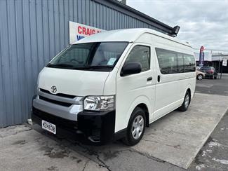 2020 Toyota HIACE - Thumbnail