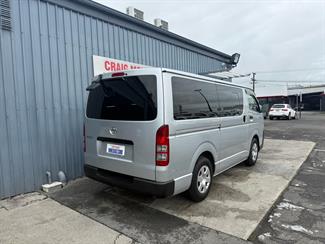 2020 Toyota HIACE - Thumbnail
