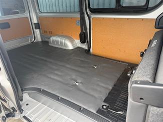 2020 Toyota HIACE - Thumbnail