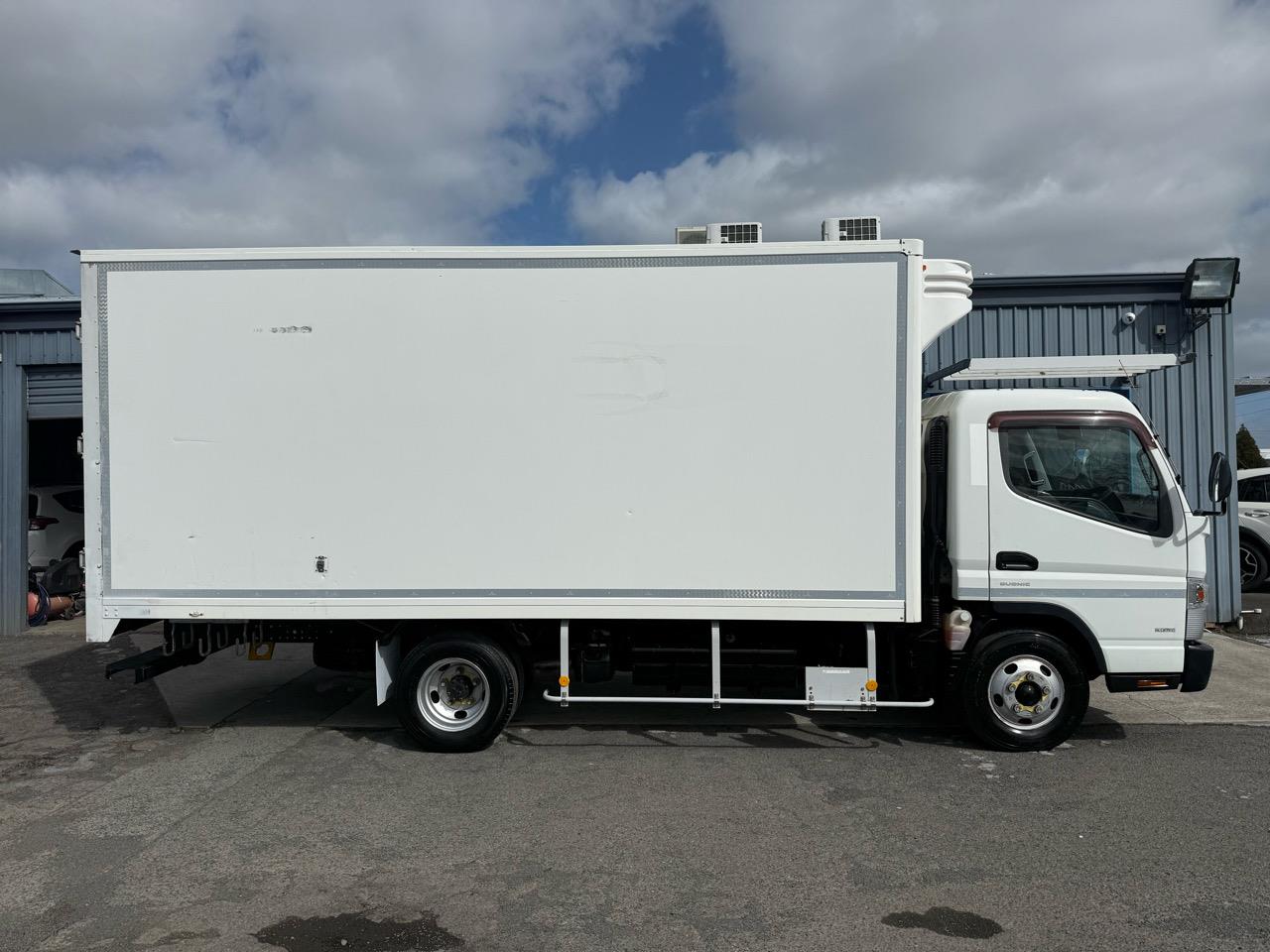 2014 Mitsubishi Canter
