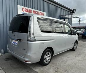 2013 Nissan SERENA - Thumbnail