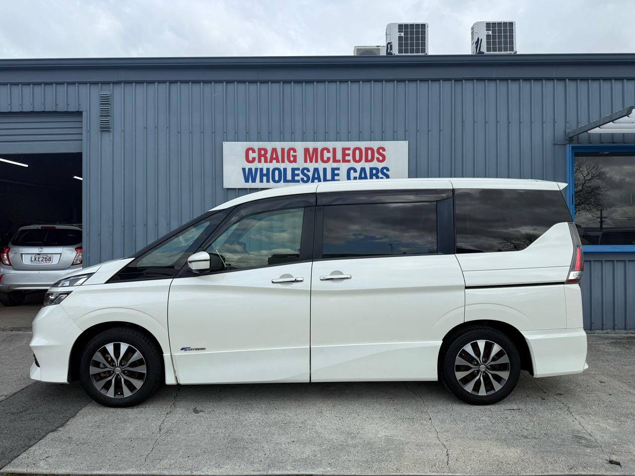 2018 Nissan SERENA