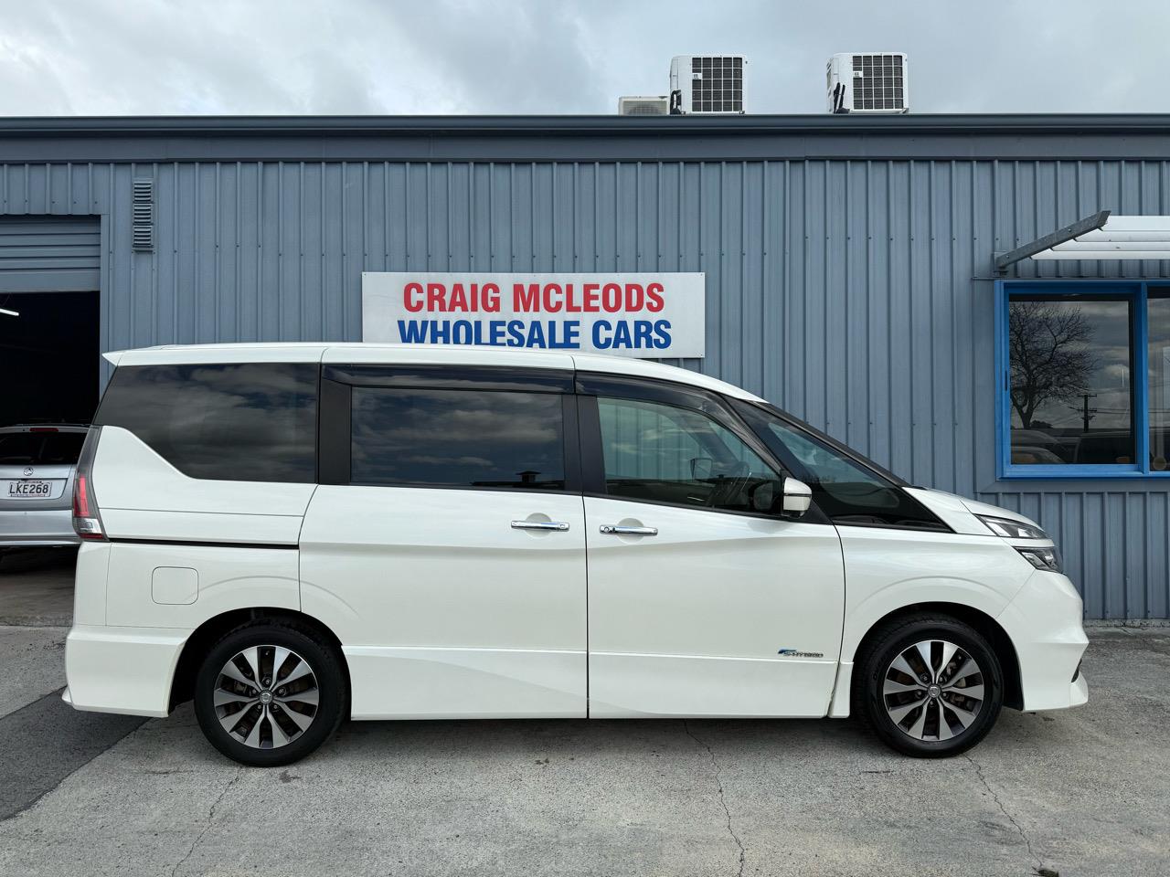 2018 Nissan SERENA