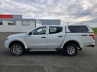 2018 Mitsubishi Triton - Thumbnail