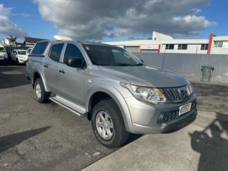 2016 Mitsubishi Triton - Thumbnail
