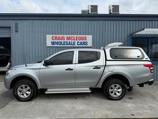 2016 Mitsubishi Triton - Thumbnail