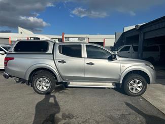 2016 Mitsubishi Triton - Thumbnail