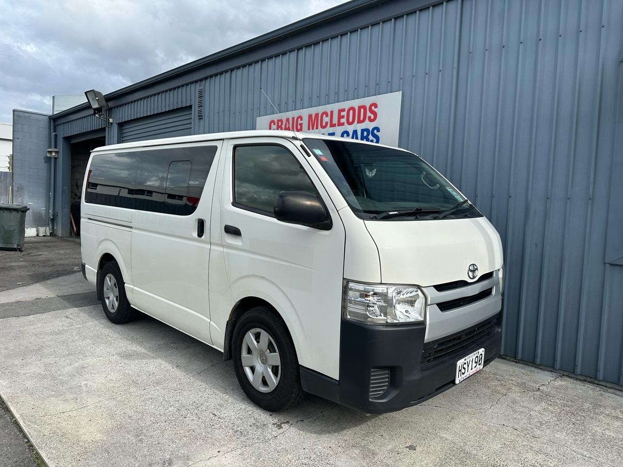 2016 Toyota HIACE