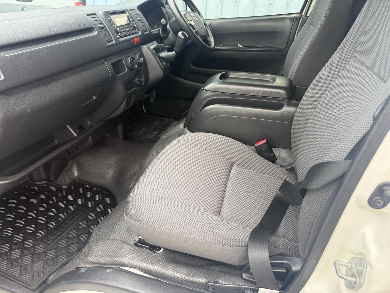 2016 Toyota HIACE